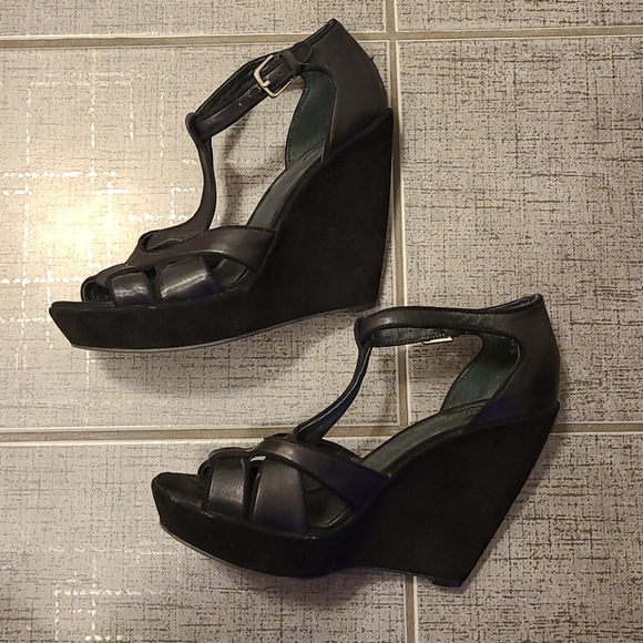 Wedges - Picture 2 of 3